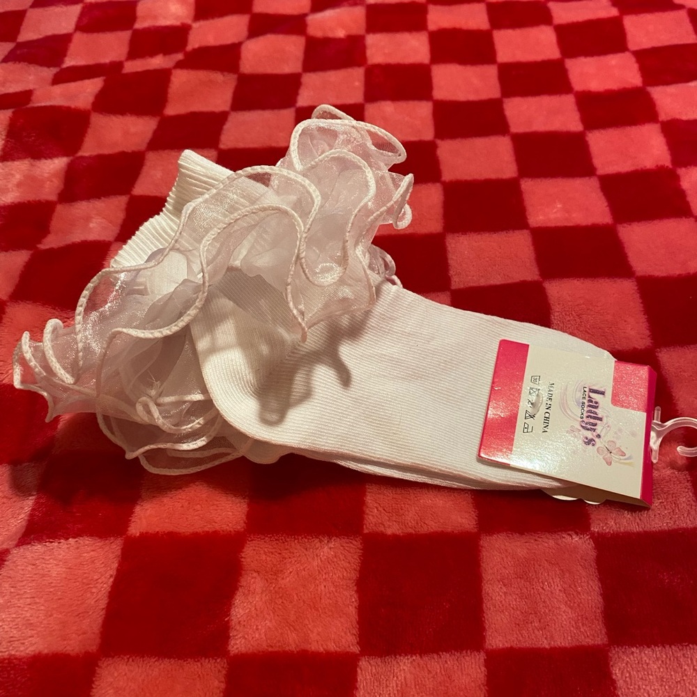 White cotton and lace kids ankle socks